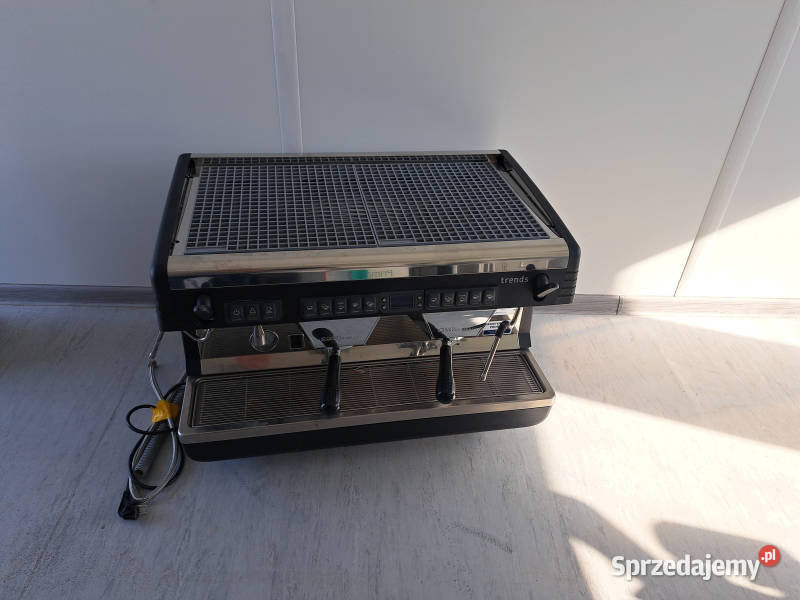 Ekspres Nuova Simonelli Appia Life XT 2GR młynek