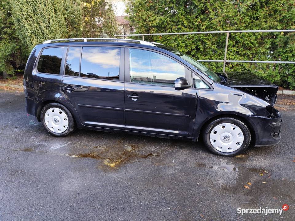 Volkswagen Touran 20 TDI 140 Trendline 2009r Rzeszów