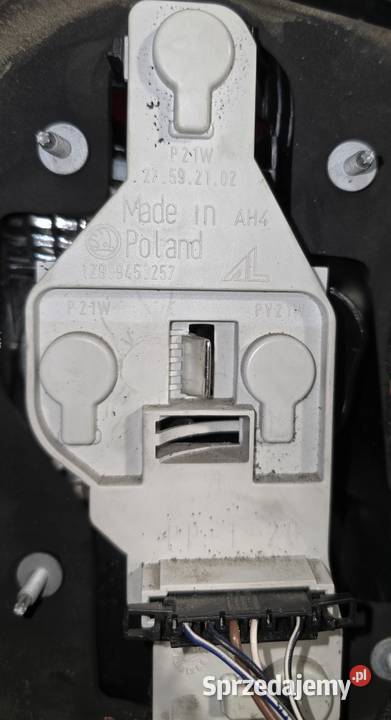 Lampa lewa tył Skoda octavia II lift Kielno
