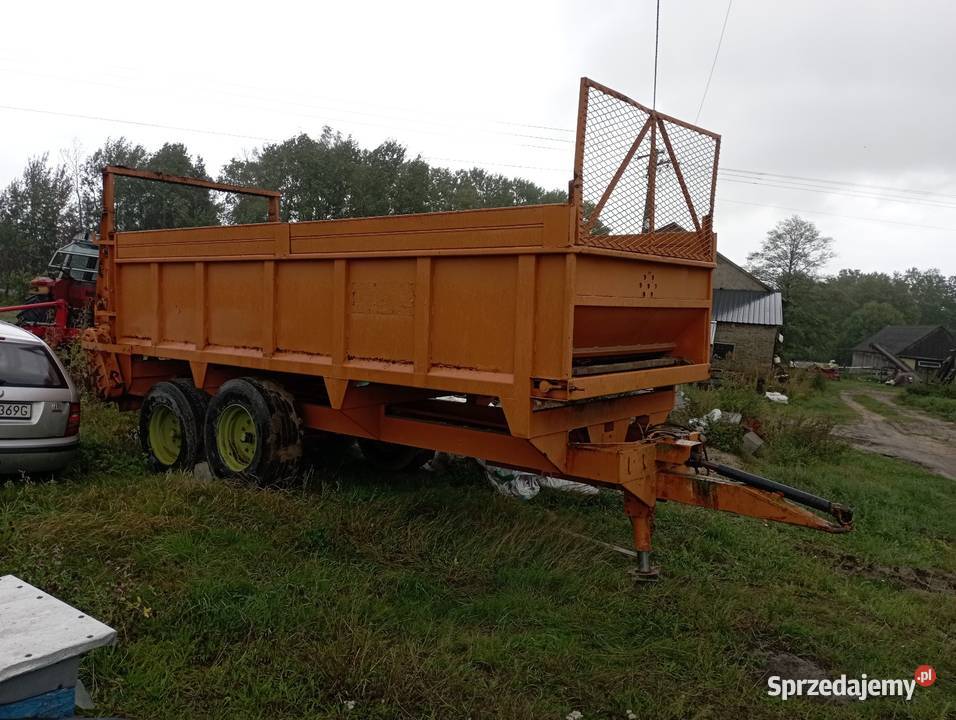 Rozrzutnik przyczepa objętościowa 10t gnój Agco Samorządki