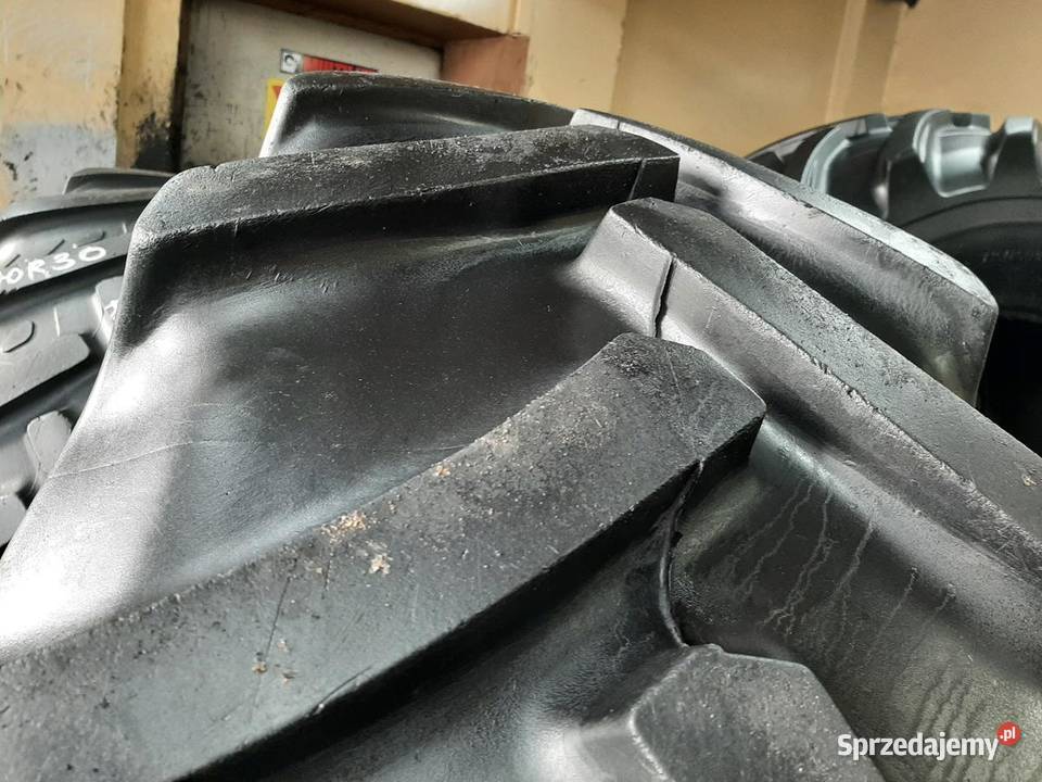 Opona używana rolnicza 42085R34 169R34 Zaścianki sprzedam