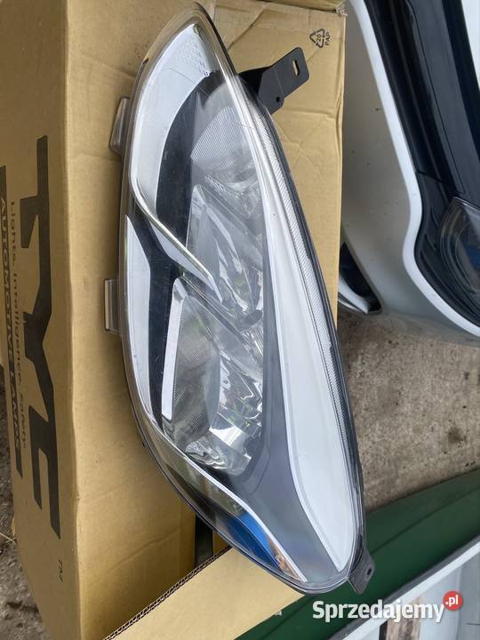 Lampy przód fiesta mk8 LP Wysokie Mazowieckie sprzedam