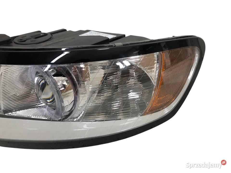 Volvo S40V50 M liftingu 20082012 Reflektor sprzedam