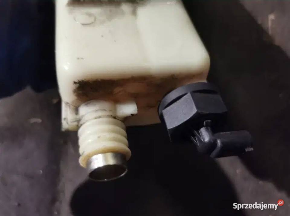 Zbiorniczek wyrównawczy BMW e38 śląskie Żory sprzedam