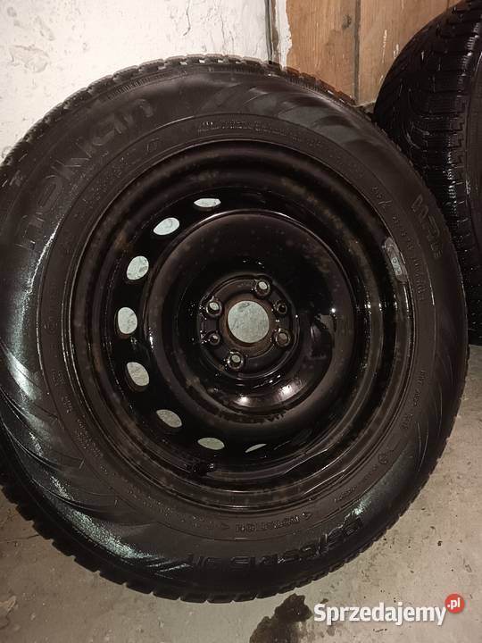 Opony zimowe Nokian 19565 r15 na felgach Samochodowe Ruda Śląska sprzedam