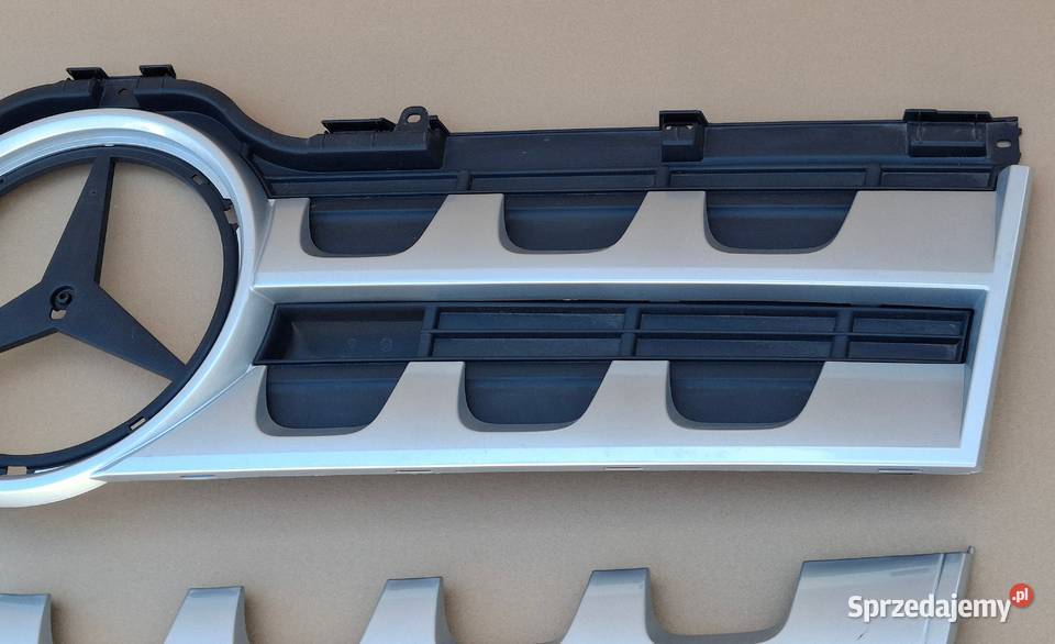 MERCEDES AROCS ANTOS GRILL ATRAPA PRZÓD ORYGINAŁ lubuskie Bieleń