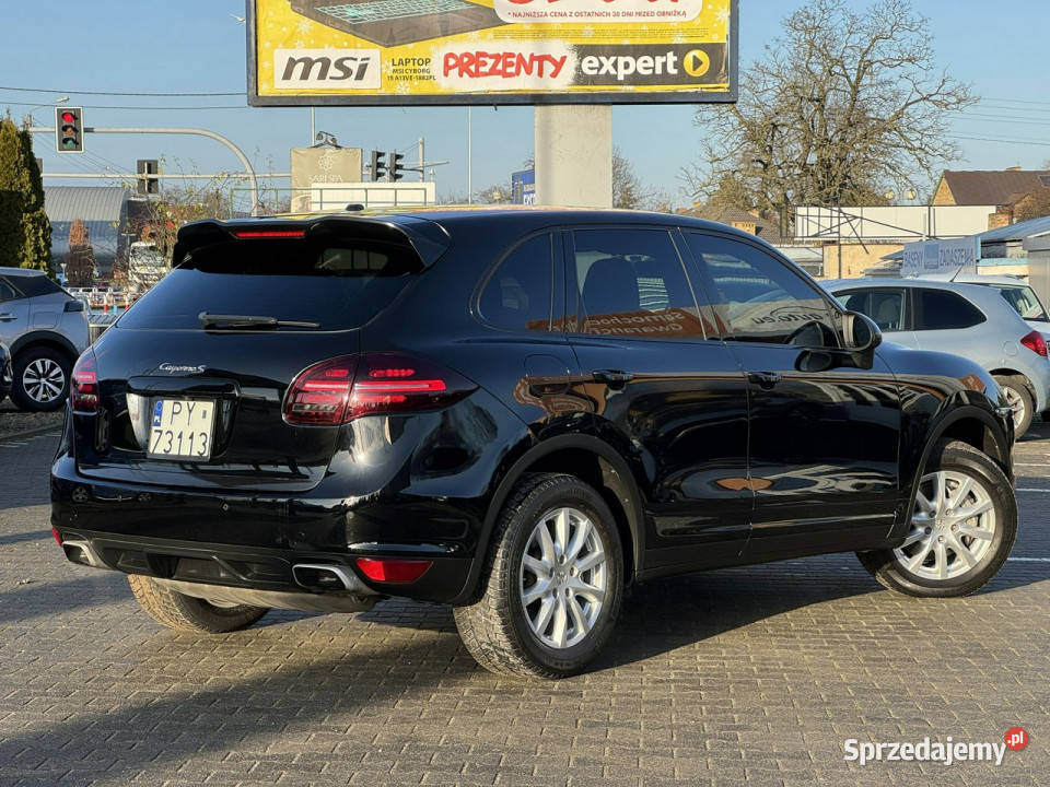 Porsche Cayenne S FILMCAYENNE S V82Komplety Kół światła LED Suchy Las