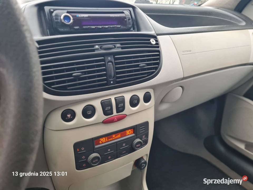FIAT PUNTO ładny z klimą 2003r