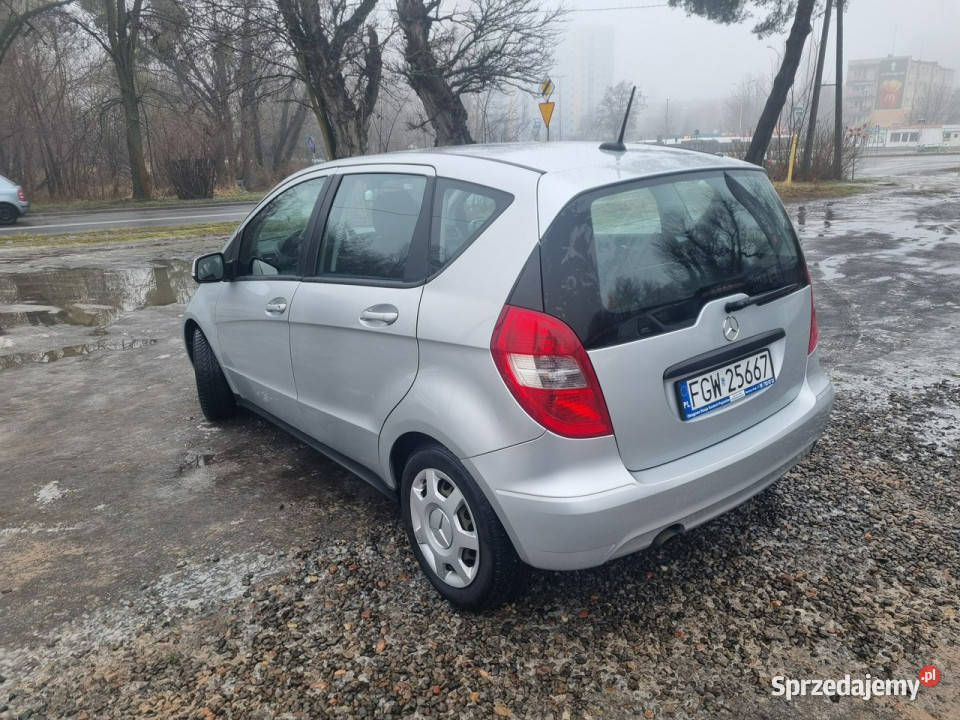 Mercedes A 160 Klimatronik Podgrzewane siedzenia srebrny Szczecin