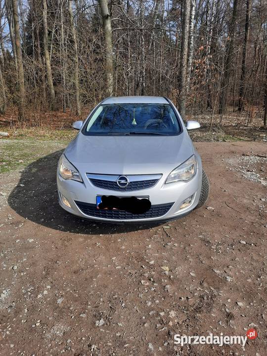Piekny Opel Astra 14 turbo LPG 210000km