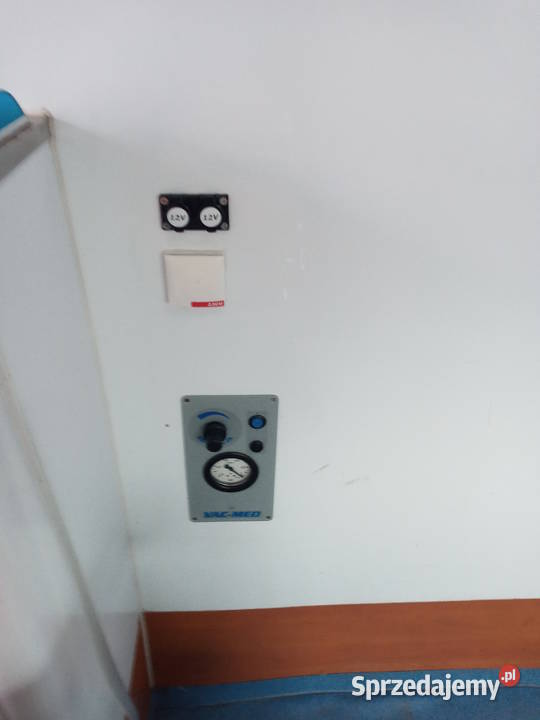 ambulans karetka 180KM Drągowina sprzedam