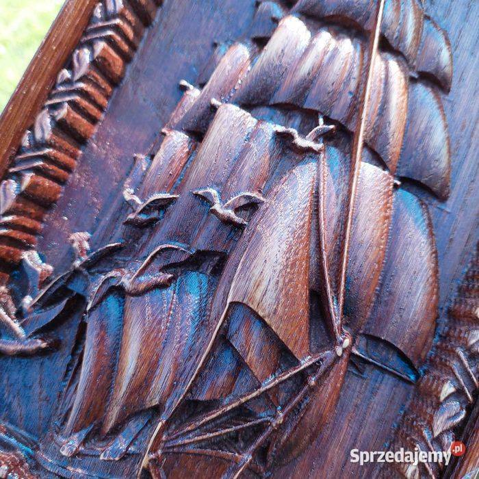 Płaskorzeźba żaglowiec na morzu fale mewy