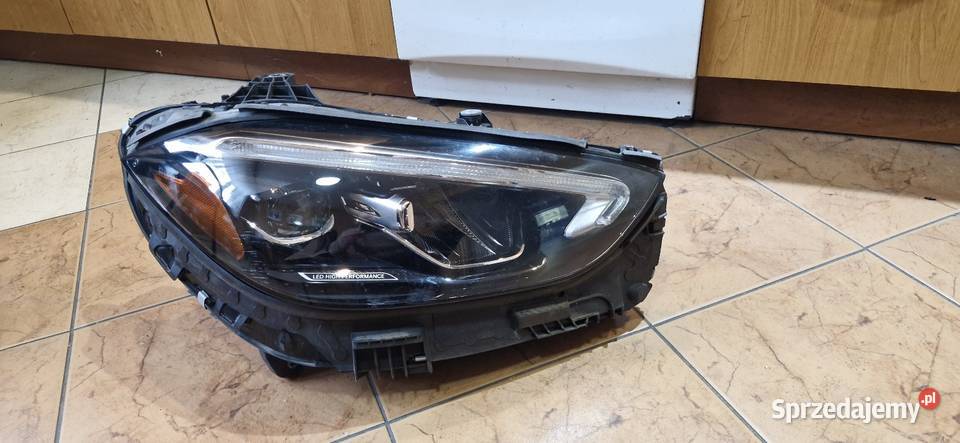 LAMPA PRZÓD PRZEDNIA PRAWA MERCEDES CKLASA 206 Lampy przednie Grodzisk Mazowiecki