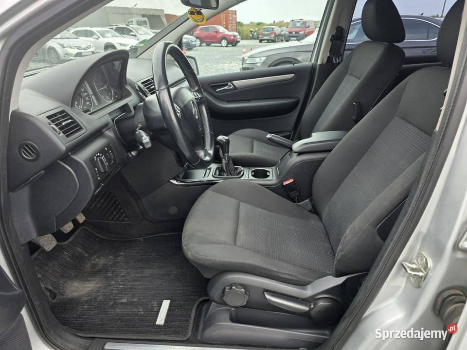 Mercedes A 180 A180 20CDi 109 2011r Klimatyzacja Mercedes-Benz Wrocław
