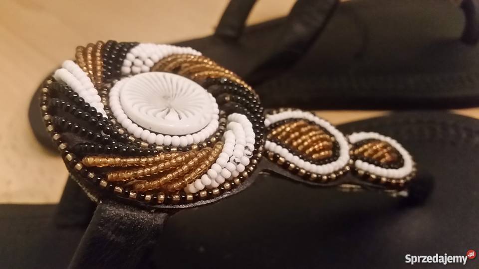 Klapki ręcznie wykonane z naturalnej skóry i łódzkie