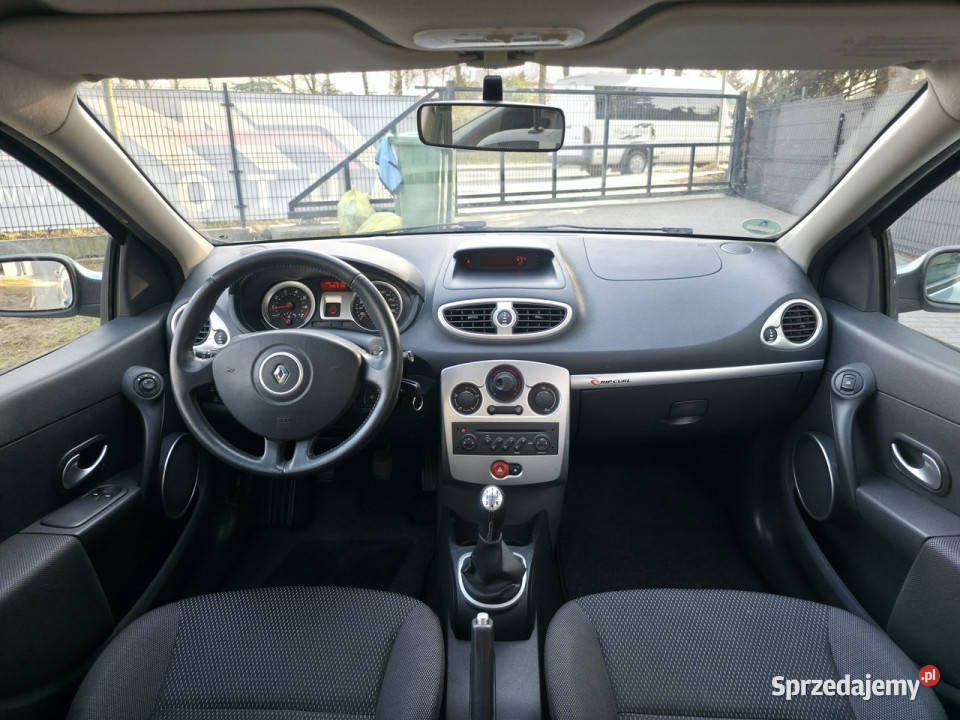 Renault Clio 12 Benzyna Serwisowany Gwarancja autoalarm świętokrzyskie Piekoszów