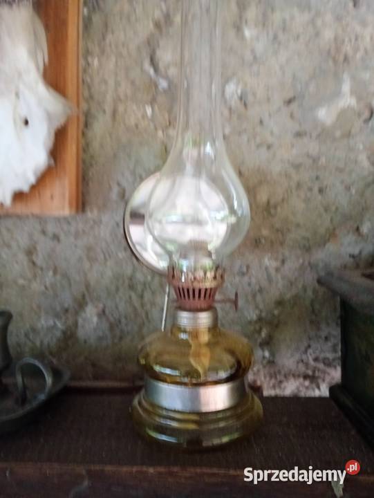 Lampa naftowa