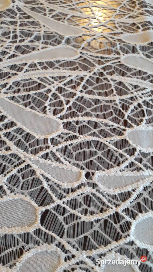 Obrus żakardowy owal biały ażur 100x150 serweta Radom