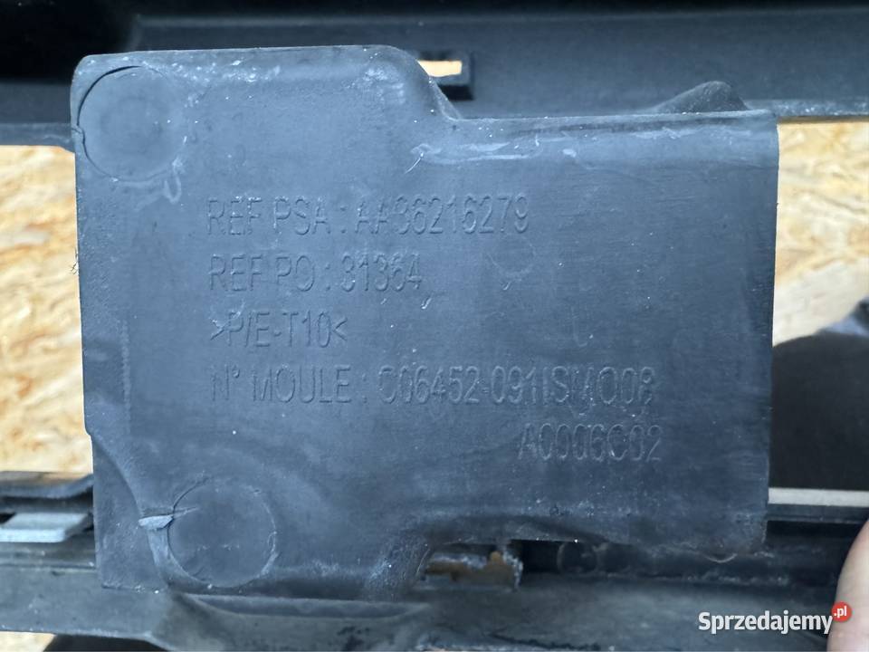 Kratka zderzaka przód środkowa chrom c4 Picasso osobowe