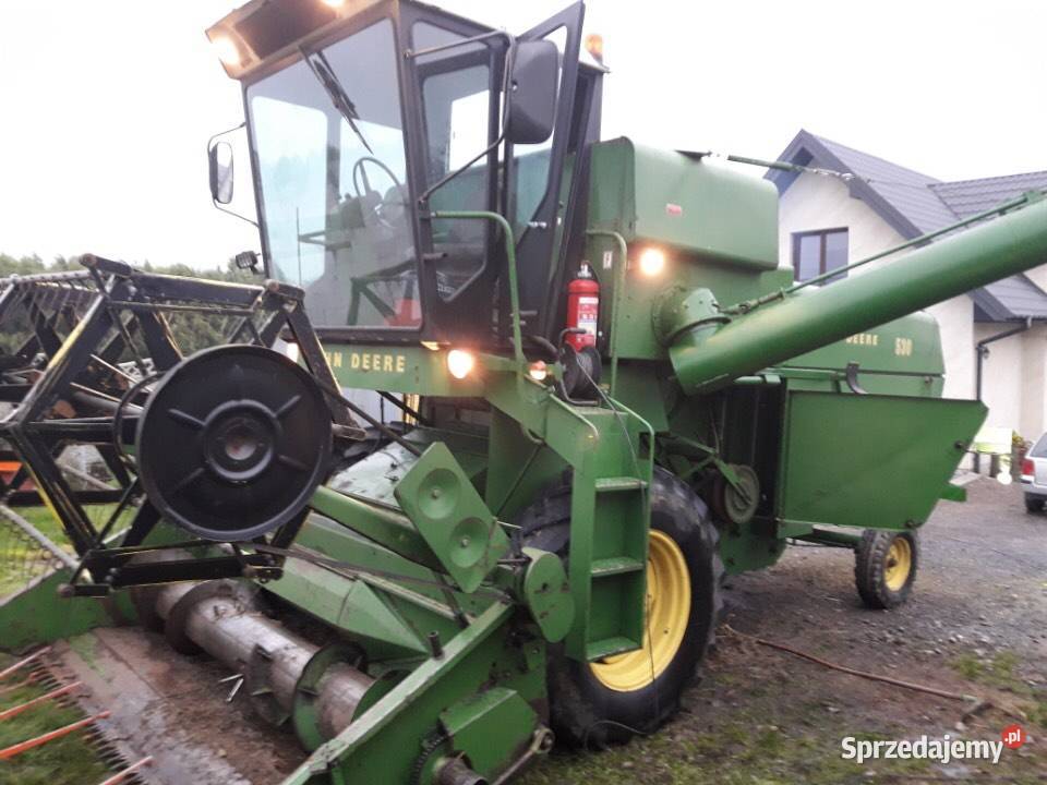 Kombajn John Deere 530 kabina sieczkarnia heder John Deere Kombajny