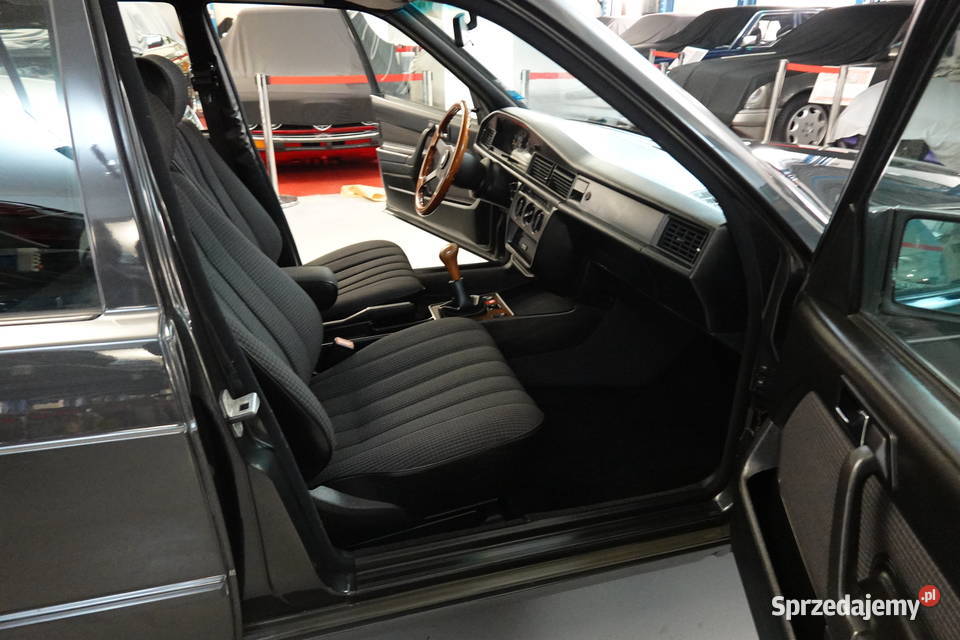 Unikatowy MercedesBenz 190E W201 z 1988 r 20B Zgierz