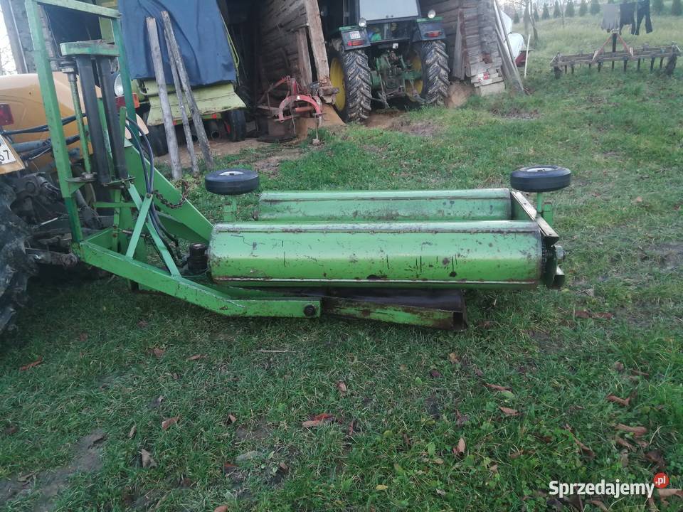 Sadzarka do ziemniaków Akpilkosiarka rotacyjna Gnojnica