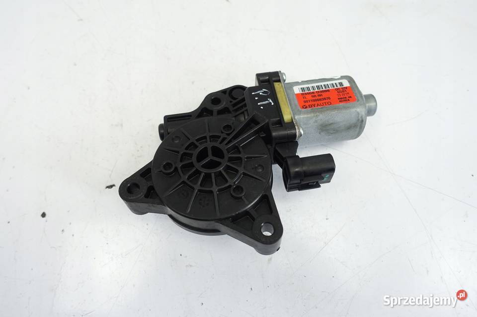 Hyundai Tucson III 15 SILNICZEK TYLNEJ SZYBY tył Rudka