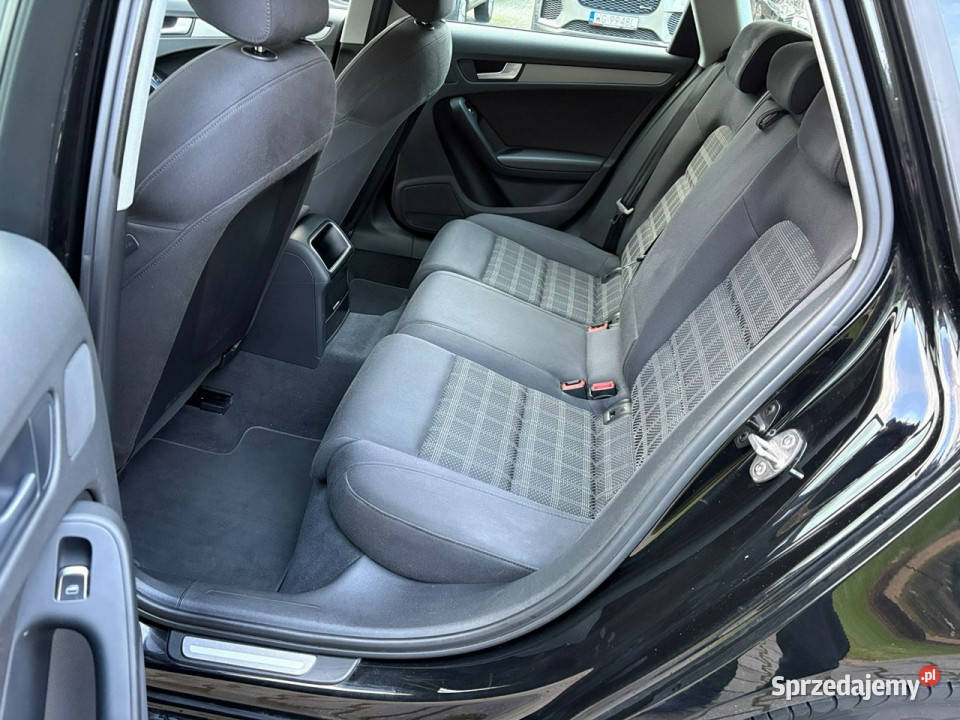 Audi A4 Avant 18 170 Xenony LEDy Sportowe fotele Rok produkcji 2014