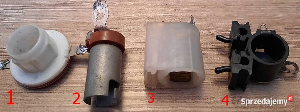 Oprawki żarówek radiowych z lat PRL
