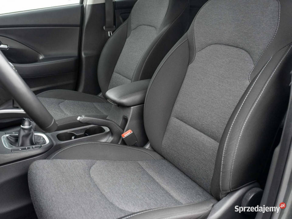 Hyundai i30 WJ9337L10 TGDI Smart Podgrzf I kier ESP Motoryzacja