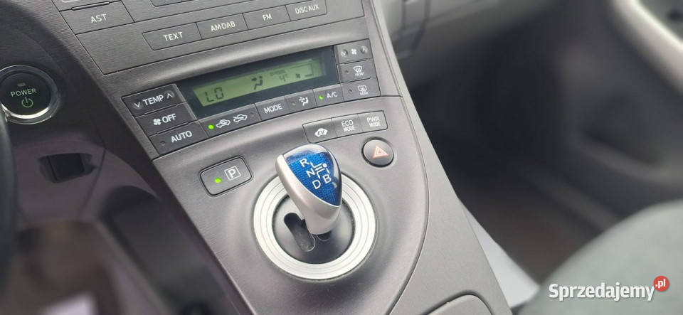 Toyota Prius executive mały przbieg super stan czujnik zmierzchu Lębork