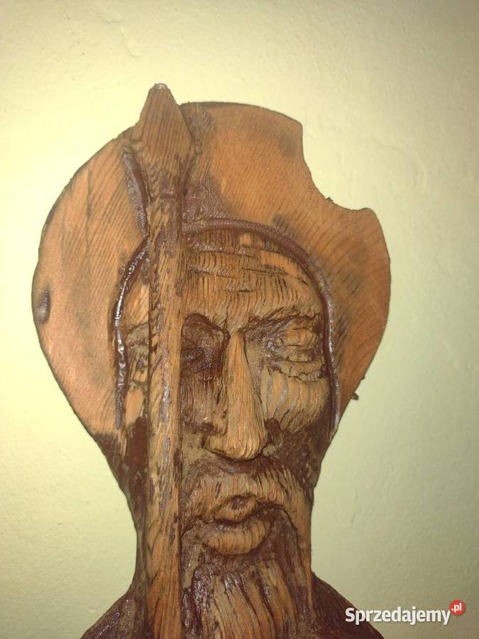 duże rzeźby drewniane Chorzew
