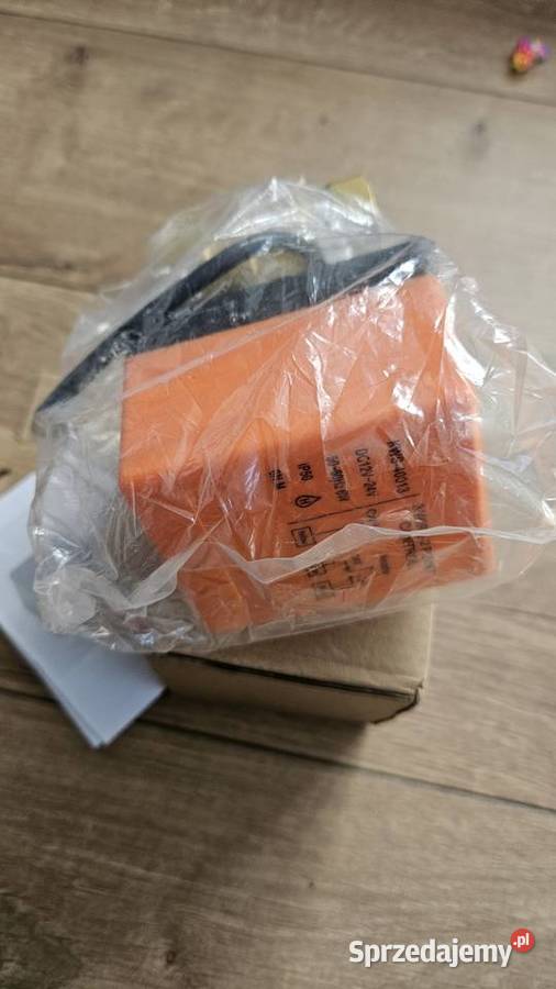 Elektrozawór kulowy 1 1224 VDC 3 przewodowy Głowice i zawory Ogrzewanie sprzedam