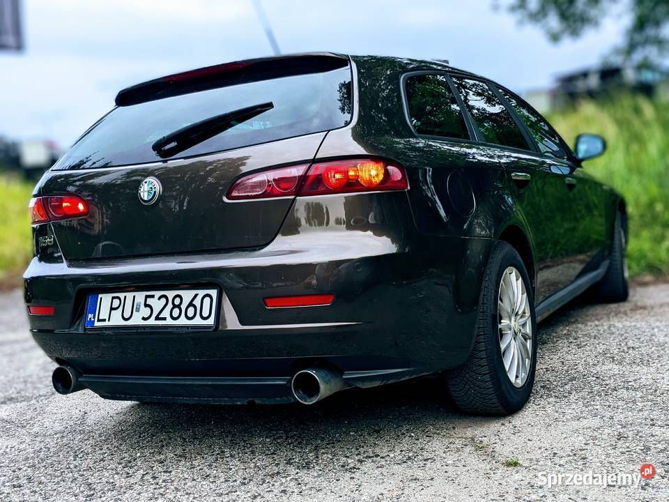 Wynajem Alfa Romeo 159 Automat Komfort i styl Warszawa wynajem pojazdu