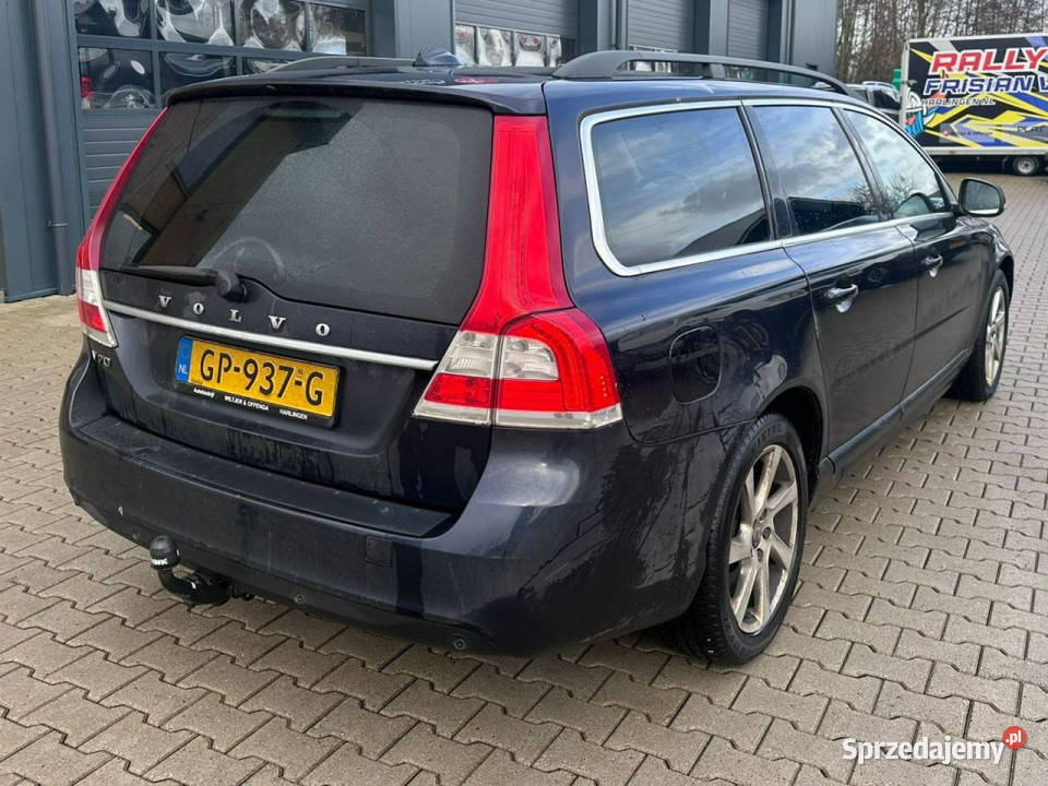 Volvo V70 20 D2 Xenony Podgrzewane fotele Hak Kombi Lipówki