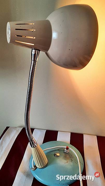 Lampa na biurko typ 1118 SZM 2 P T Wwa 2 z PRL Ostrów Wielkopolski sprzedam