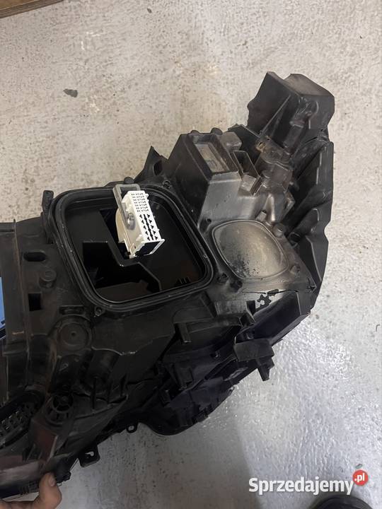 Mercedes CLS w218 c218 lampa przód prawa cls 350 wielkopolskie