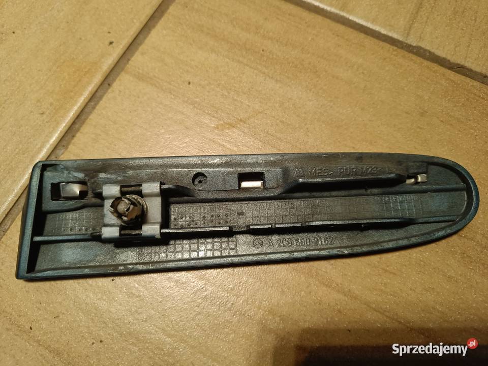 Listwa błotnika lewa Mercedes CLK W209 Motoryzacja śląskie Bielsko-Biała