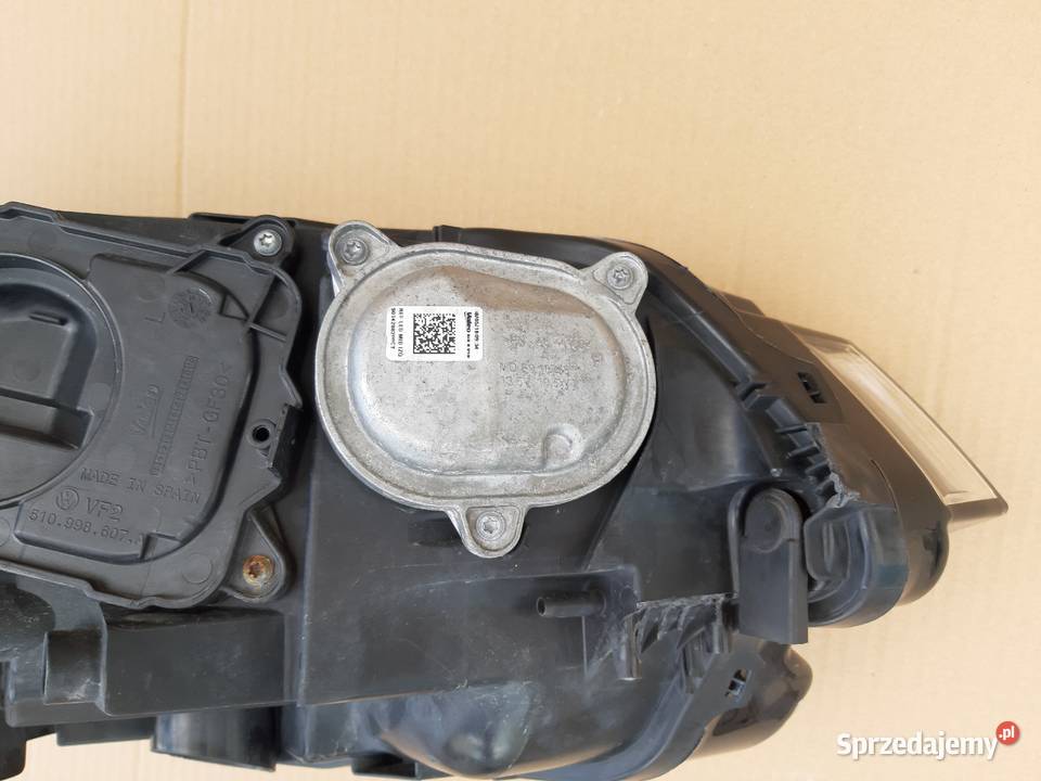 VW SPORTSVAN LIFT REFLEKTOR LEWY LAMPA FULL LED Trzciel