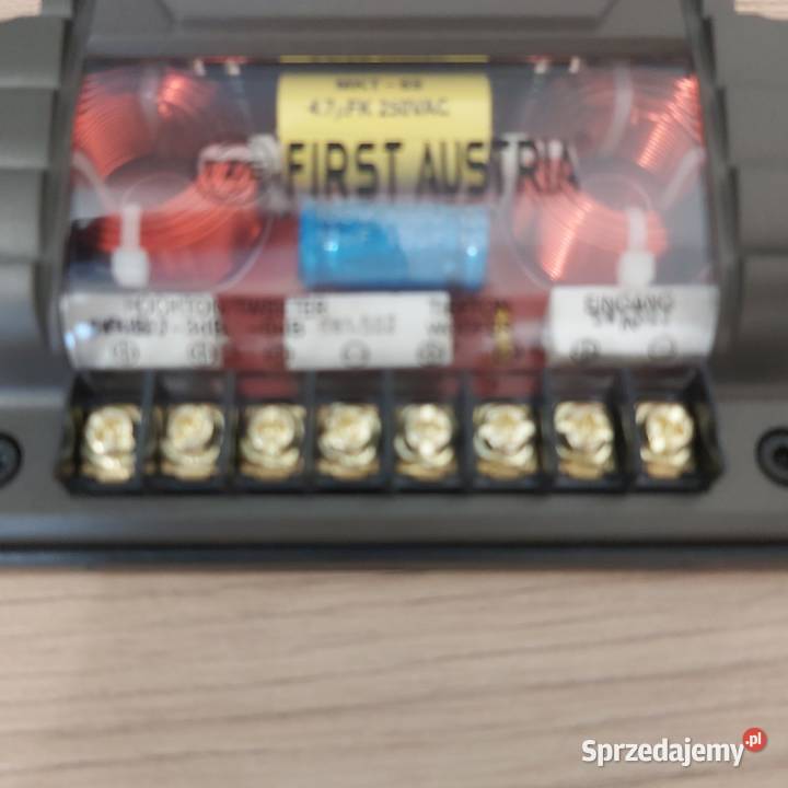 Nowe zwrotnice 2 drożne car audio first Austria kujawsko-pomorskie Bydgoszcz