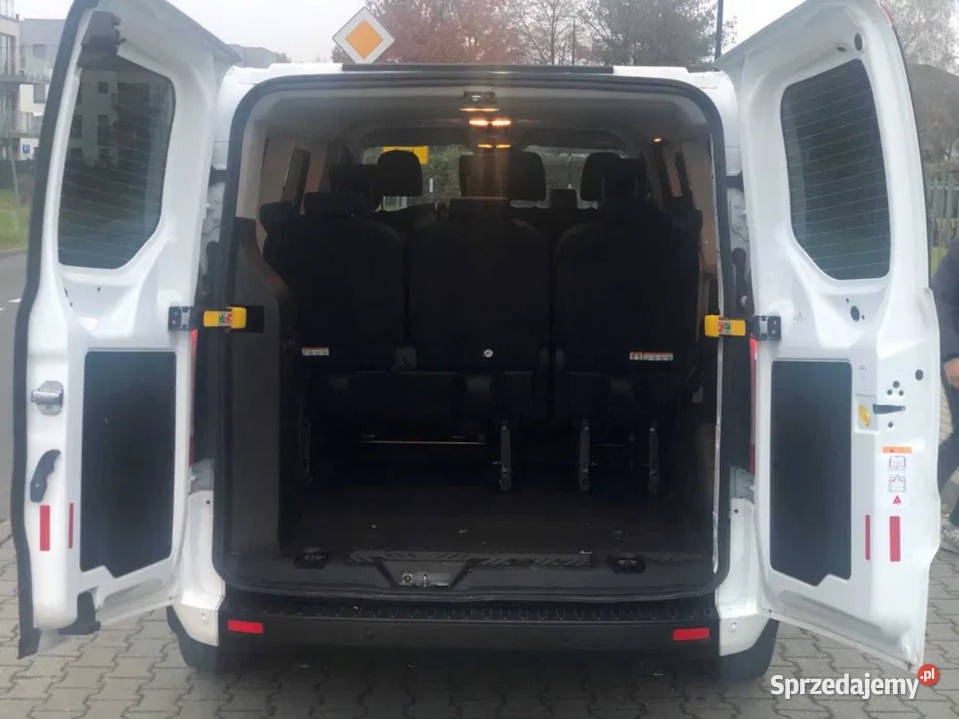 Bus 9 osobowy FORD CUSTOM wynajem Długoterminowy Gliwice wynajem pojazdu