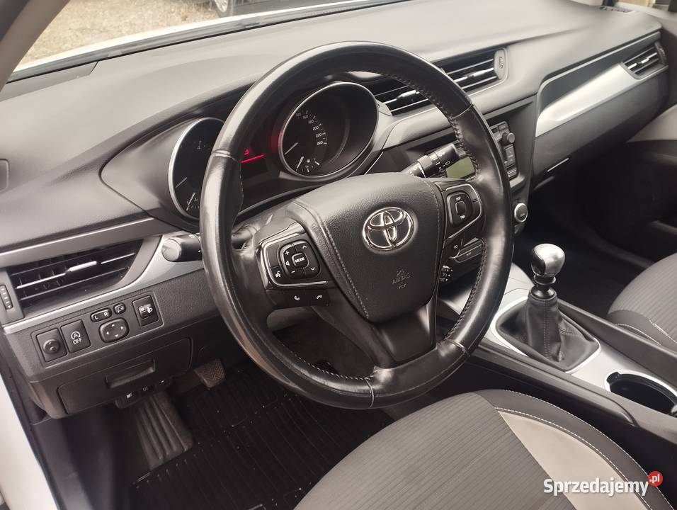 TOYOTA AVENSIS SALON POLKSA 2018 tempomat Warszawa