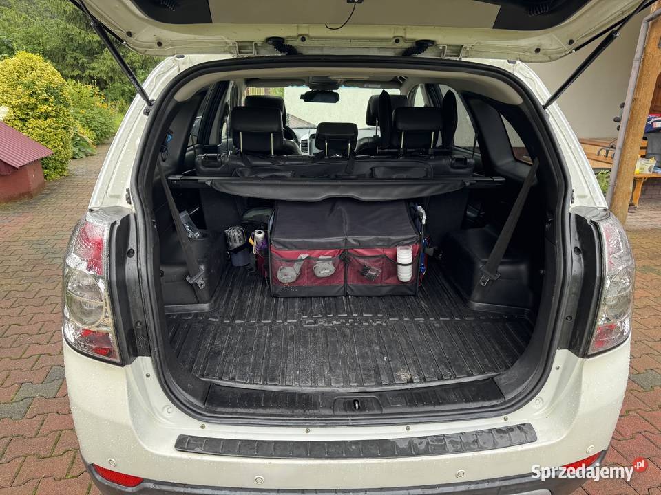 Chevrolet Captiva 20 4WD 7 Sitzer LT Exclusive Rok produkcji 2010 Kraków