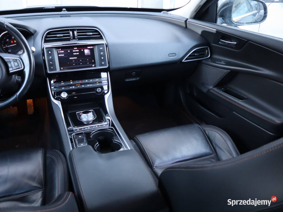 Jaguar XE 20d automatyczna sprzedam