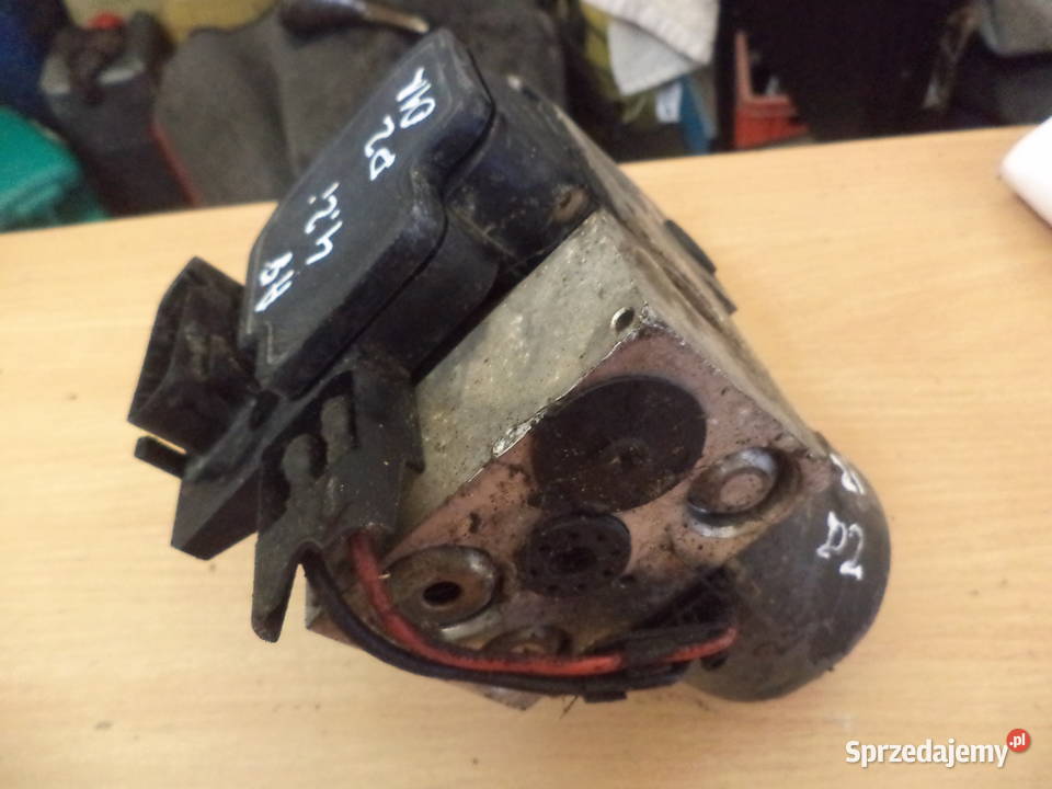 AUDI A8 42 37 POMPA ABS HAMULCOWA 8E0614111T