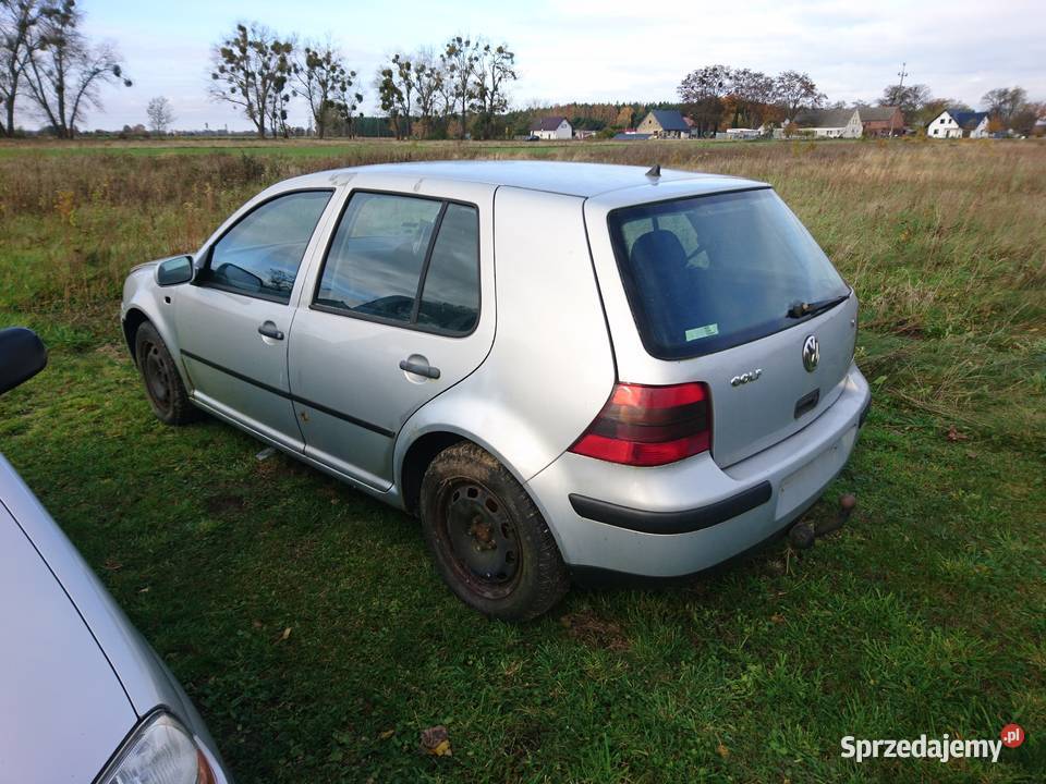 Sprzedam VW Golf IV 14 albo na części 1400cm3 Goleniów sprzedam