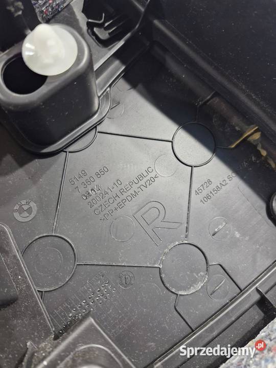 BMW X1 F48 OBUDOWA TYLNEJ KLAPY BAGAŻNIKA sprzedam