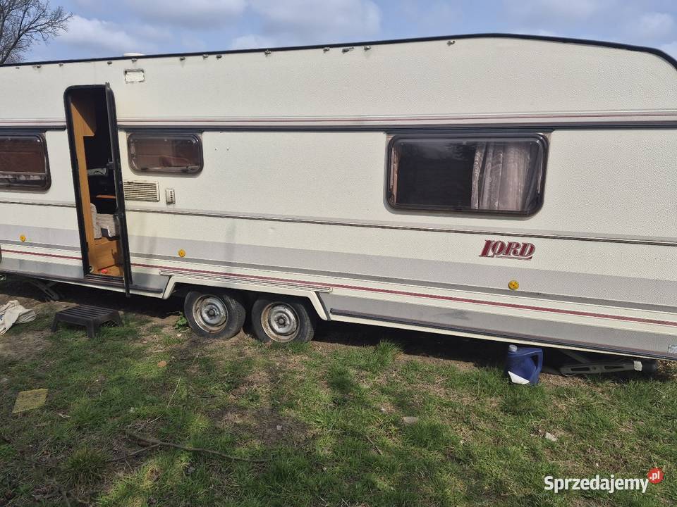 LMC 660P przyczepa kempingowa 2 Kempingowe