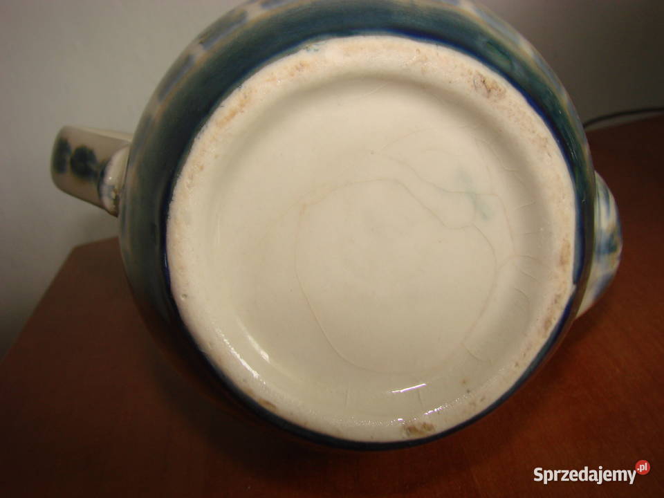 stary ceramiczny czajnik