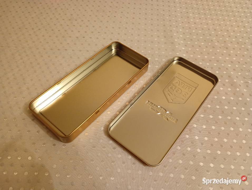 Pudełko puszka małe Panini FIFA 365 Puszczykowo